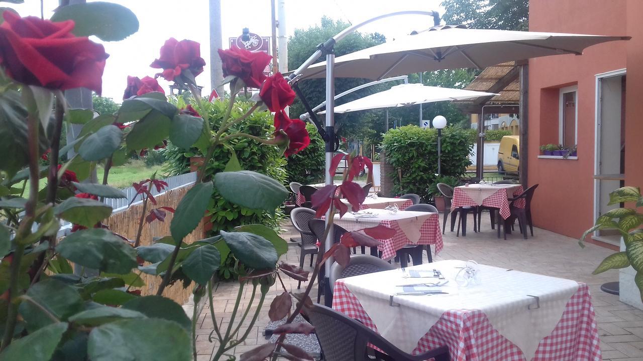 La Campagnola Trattoria Con Alloggio Misano Adriatico Dış mekan fotoğraf